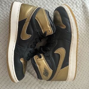 Air Jordan 1 Retro High OG Black Metallic Gold Men's shoes Size 6.5